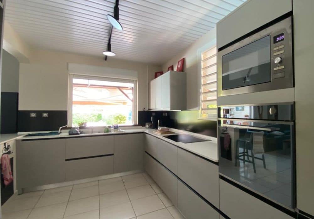 NFG Agencement agencement cuisine sur mesure à Remire Montjoly en Guyane (4) réalisations d'agencement intérieur | NFG Agencement