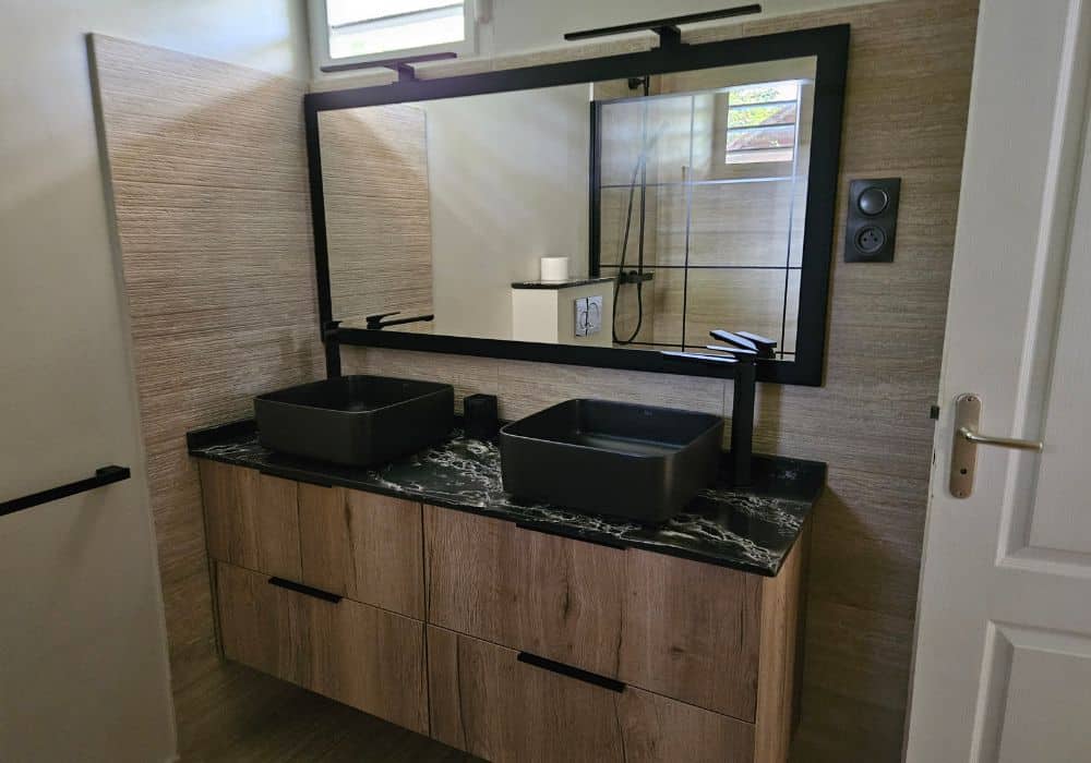 NFG Agencement agencement salle de bain et aménagement PMR à Remire Montjoly en Guyane aménagement de salle de bain | NFG Agencement